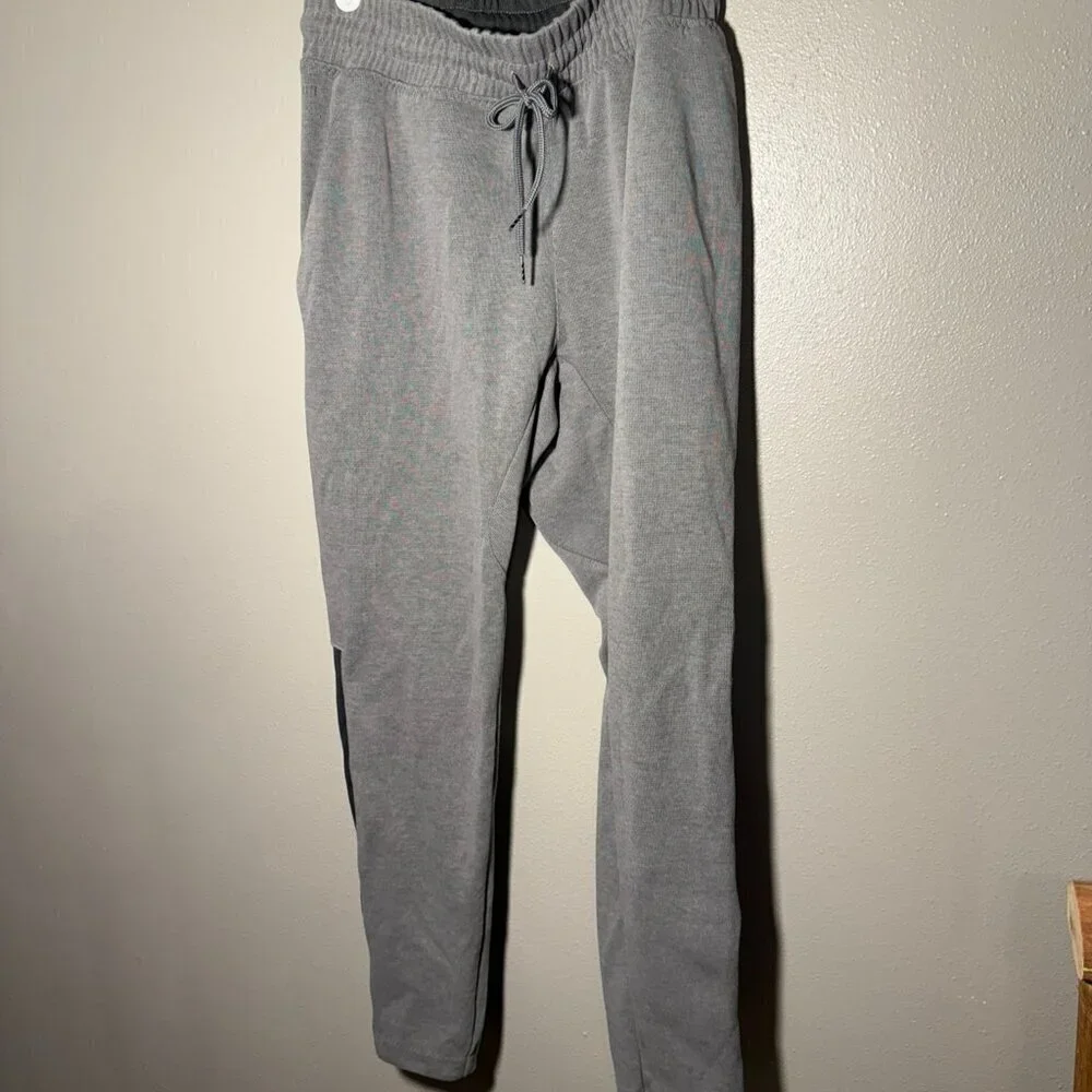 Adidas Basketball Club pants